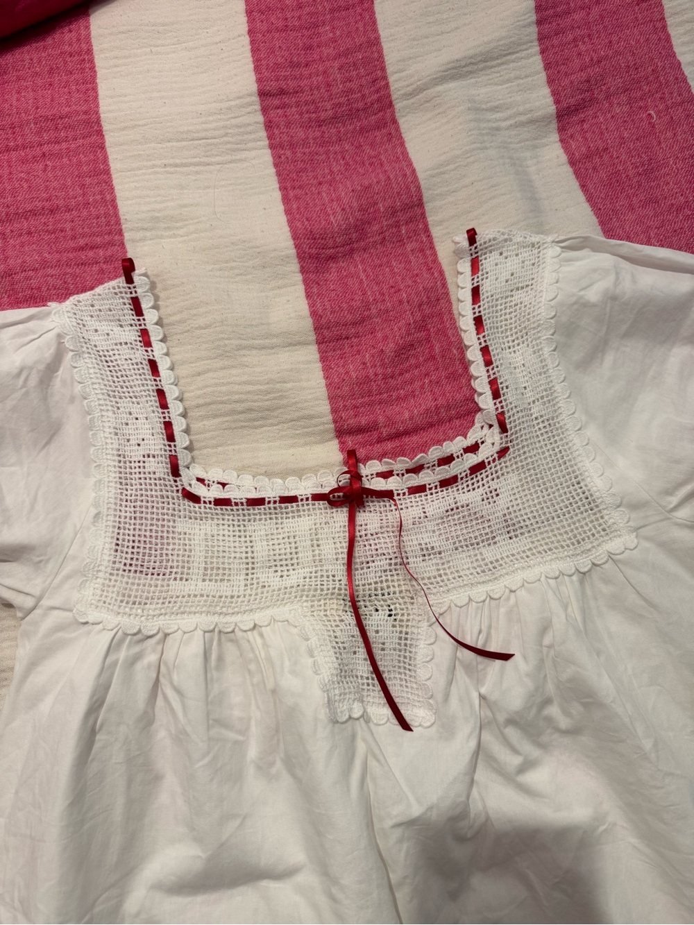 Frankie's Bikinis x Bella hadid White Mini Dress with Red Ribbon Trim - Picture 4 of 5
